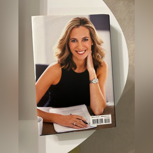 The Singles Game - A Novel - Picture 3 of 3